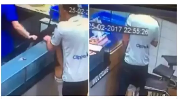 Dirty Act!! Couple ‘Caught Having Séx’ In A Food Store While Ordering For A Takeaway (Photos)